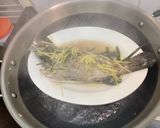 Foto langkah ke 2 dari resep Steam Tung Sing Fish.
