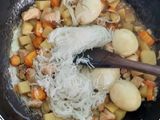 31. Jjim Dak (Semur Ayam ala Korea)
