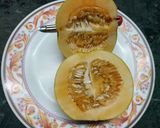 A picture of step 1 of Muskmelon Seeds Smoothie.