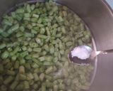 صورة لخطوة 1 من وصفة غراتان اللوبياء الخضراء