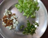 A picture of step 1 of Pudina Raita (Falahari).