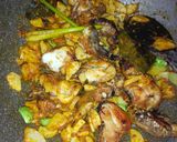 Foto langkah ke 4 dari resep Kare Ayam kentang.