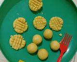Foto langkah ke 3 dari resep Kue Kering Teflon (3 bahan).