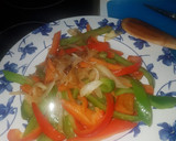 Foto del paso 2 de la receta: Pollo con verduras al teriyaki