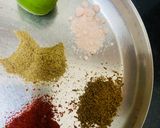 खट्टा-मीठा अमरूद चाट (guava masala chat) रेसिपी चरण 2 फोटो