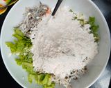 Foto langkah ke 2 dari resep Tofu otoshiage/bakwan tahu teri sayuran ala jepang.