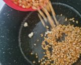 A picture of step 1 of Stovetop masala Popcorn.