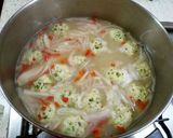 Foto del paso 9 de la receta: Sopa tailandesa de albóndigas de pollo y noodles de arroz