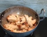 A picture of step 2 of Bread-Kesari Halwa.