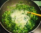 Hình bước làm 3 của món Mì rau cải 🥬- chả