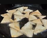 A picture of step 3 of Mini samosa.