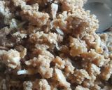 मावा गुजिया (Mawa Gujiya recipe in Hindi) रेसिपी चरण 1 फोटो