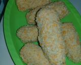 Foto langkah ke 5 dari resep Pisang crispy isi selai strawberry.