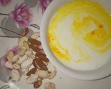 A picture of step 2 of Moong dall ka halwa.