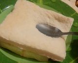 Foto langkah ke 1 dari resep Roti Tawar Gulung Sosis Simpel.