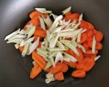 Pas rețetă Noodles cu creveți și legume 1 fotografie