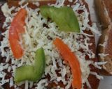 ব্রাউনব্রেড ভেজ পিজ্জা (brown bread veg pizza recipe in Bengali) রেসিপি ধাপ - 3 ছবি
