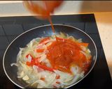 Foto del paso 2 de la receta Solomillo de cerdo al horno con salsa de tomate