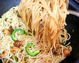 A picture of step 8 of Masala spaghetti.