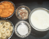 मैंगो बनाना मिल्क शेक (mango banana milk shake recipe in Hindi) रेसिपी चरण 3 फोटो