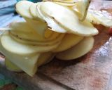 Foto del paso 2 de la receta: Merluza en papillote con aceitunas negras y tomate