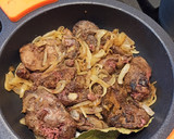 Foto del paso 4 de la receta: Higaditos de pollo encebollados