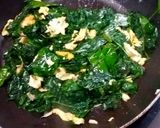 รูปขั้นตอนการทำที่ 6 ของ ใบเหลียงผัดไข่