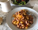 Foto del paso 9 de la receta Sepia con Patatas y Mariscos