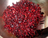 A picture of step 2 of Beetroot Upperi.
