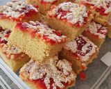 A picture of step 8 of Hungarian tart.