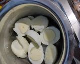 A picture of step 1 of Egg curry.