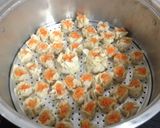 A picture of step 3 of Shumai (fish shrimp pork).