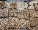 Foto del paso 6 de la receta: Crackers keto de semillas para celíacos