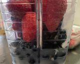 Foto del paso 2 de la receta: Smoothie de frutos rojos