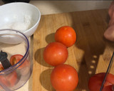 Foto del paso 1 de la receta: Tostadas con tomate y butifarra de huevo
