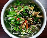 Hình bước làm 3 của món Gỏi trám đen chân vịt rút xương