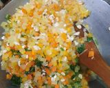 Foto langkah ke 2 dari resep Isian pastel atau risol.