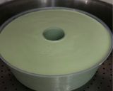 Foto langkah ke 6 dari resep Bolu Kukus Pandan Keju Lumer.