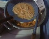 Foto langkah ke 5 dari resep Spaghetti Rambak Telur.
