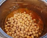 Foto del paso 5 de la receta: Garbanzos con langostinos