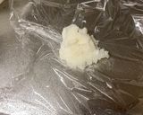 A picture of step 3 of Japanese Kawaii Kusa-Mochi.