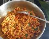 A picture of step 4 of Veg Kurmura pulao jain.