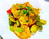 รูปขั้นตอนการทำที่ 4 ของ กุ้งผัดกะปิสะตอ สูตรอาเตี่ยซีฟู้ด สุราษฎร์ธานี