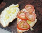Foto del paso 2 de la receta Desayuno: Croissant con jamón serrano, queso fresco y tomate