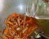 Foto langkah ke 3 dari resep Mie Goreng Tumis.
