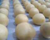 Foto langkah ke 3 dari resep Nastar keju lumer di mulut.