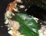 Foto langkah ke 5 dari resep Oseng Kates (tumis pepaya muda) Krecek.