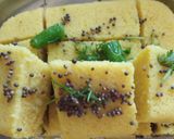 खमंग ढोकळा (khaman dhokla recipe in marathi रेसिपी स्टेप 5 फोटो 