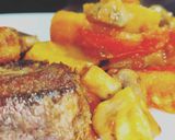 Foto del paso 7 de la receta: Bondiolita con salteadito de papines, champis y tomates asados!