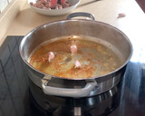 Foto del paso 2 de la receta: Pavo guisado con alcachofas y guisantes